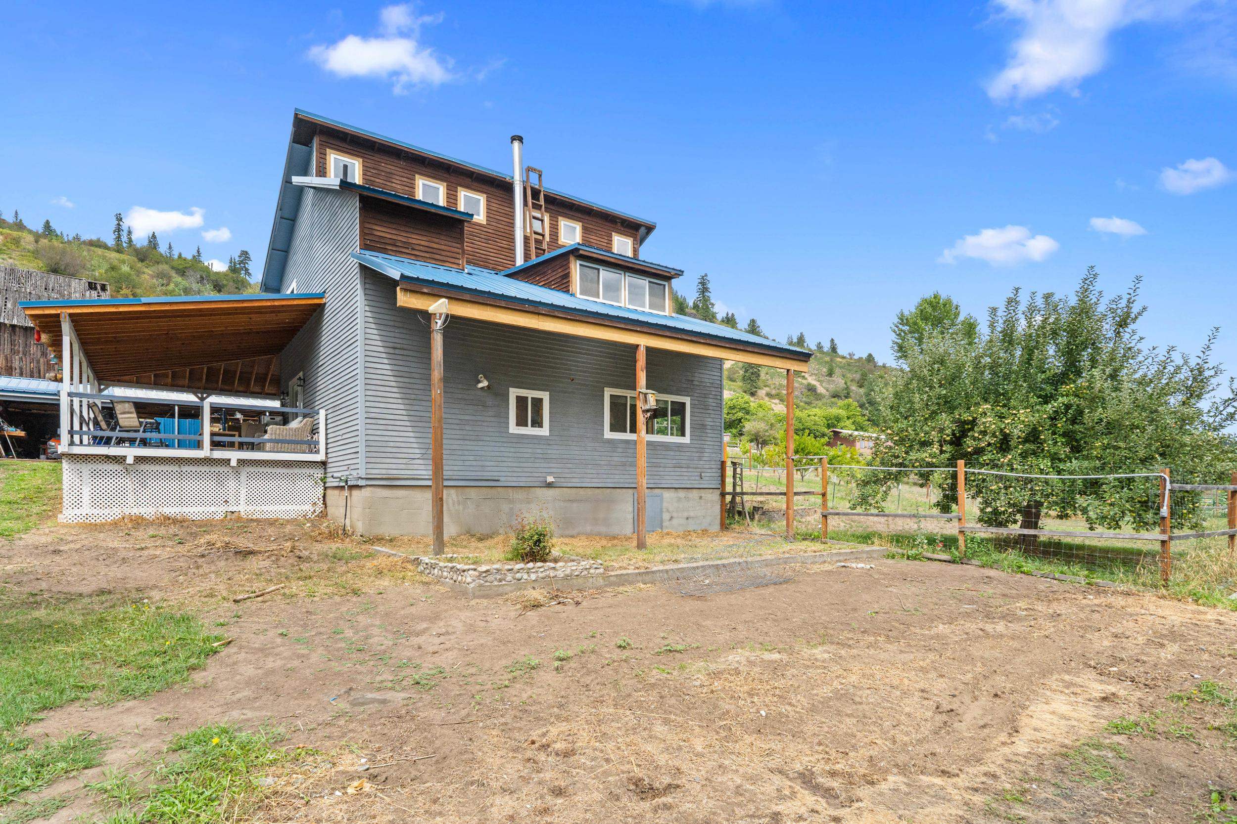 4217 Northport Flat Creek Road Kettle Falls, WA 99141 - Photo 3 of 38