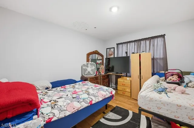 $900,000 | 299 North 13th Street, Newark, NJ 07107