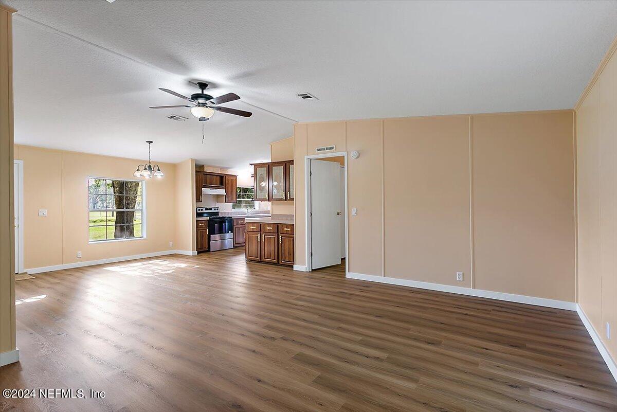 03-Living Room & Dining Room