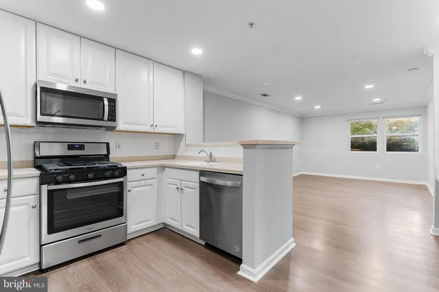 $2,250 | 12001 Market Street, Unit T37, Reston, VA 20190