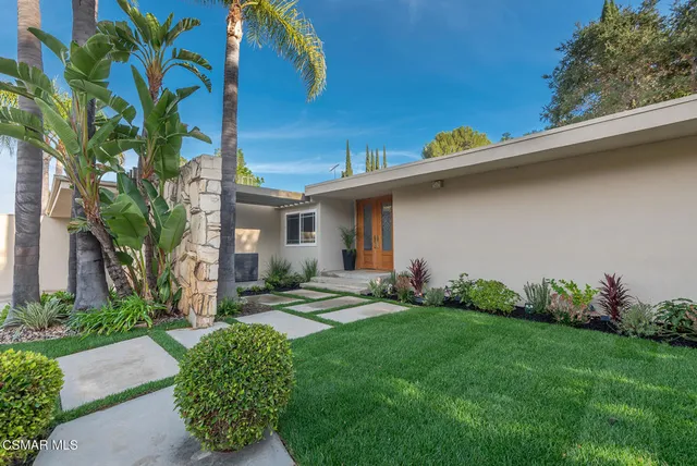$1,899,000 | 16138 Meadowcrest Road, Sherman Oaks, CA 91403