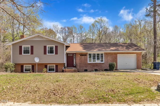 $315,000 | 215 Longview Drive, Smithfield, NC 27577