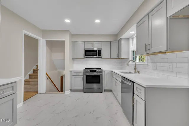 $315,000 | 215 Longview Drive, Smithfield, NC 27577