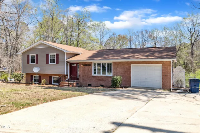 $315,000 | 215 Longview Drive, Smithfield, NC 27577