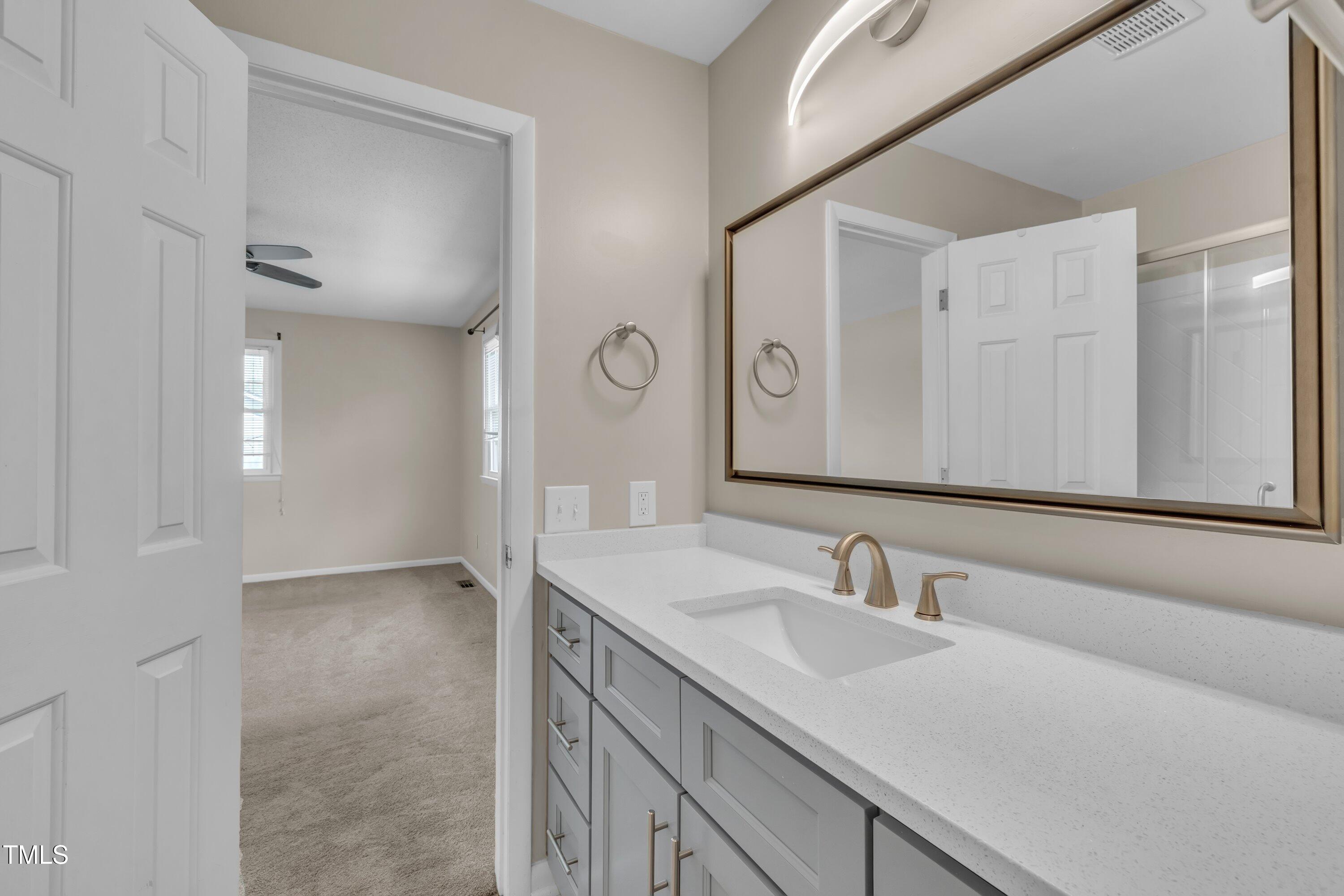 215 Longview Drive Smithfield, NC 27577 - Photo 34 of 45 Primary Ensuite