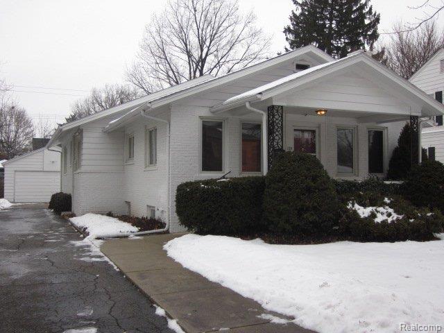 1331 Villa Road Birmingham, MI 48009 - Photo 5 of 25 IMG_0497