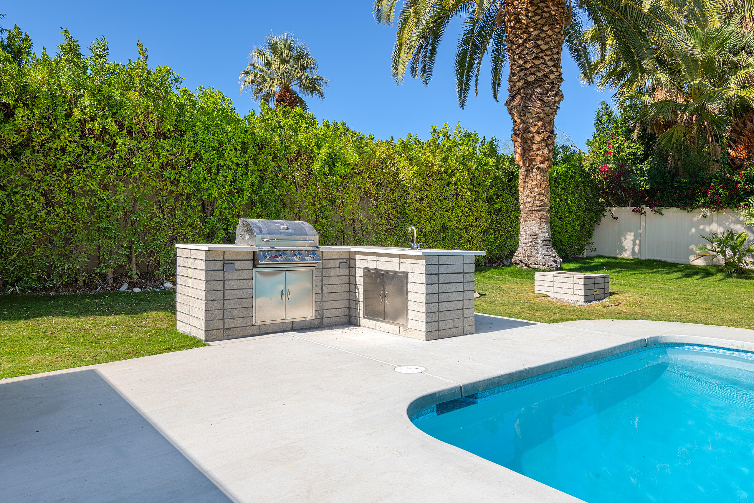 444 West Stevens Road Palm Springs, CA 92262 - Photo 17 of 34 2127