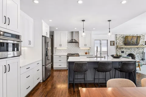 $950,000 | 6105 Birchcrest Drive, Edina, MN 55436