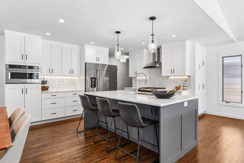 $950,000 | 6105 Birchcrest Drive, Edina, MN 55436