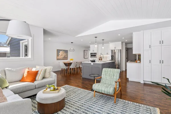 $950,000 | 6105 Birchcrest Drive, Edina, MN 55436