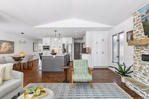 $950,000 | 6105 Birchcrest Drive, Edina, MN 55436