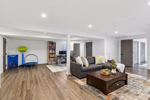 $950,000 | 6105 Birchcrest Drive, Edina, MN 55436