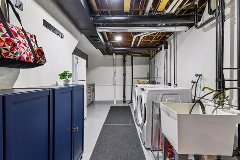 $950,000 | 6105 Birchcrest Drive, Edina, MN 55436