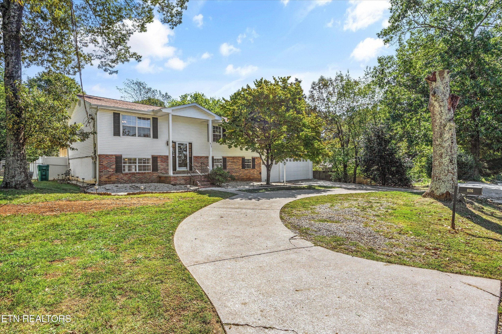 616 Loop Road Knoxville, TN 37934 - Photo 3 of 33 Gallery Image 3