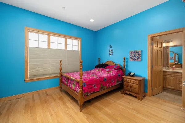 $1,259,900 | 1827 7th Street East, West Fargo, ND 58078