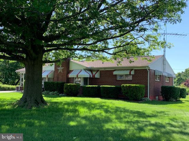 2311 Loucks Road York, PA 17408 - Photo 3 of 46 Gallery Image 3