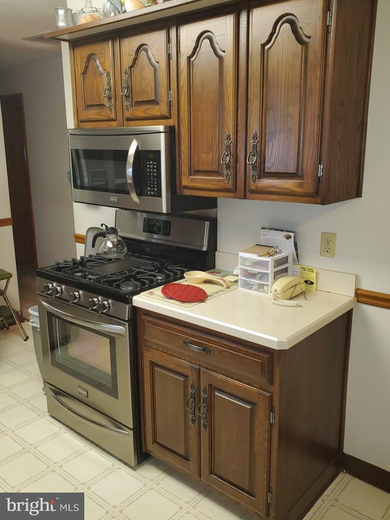 2311 Loucks Road York, PA 17408 - Photo 9 of 46 Gallery Image 9