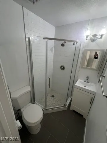 $895 | 797 East Harmon Avenue, Unit 7, Las Vegas, NV 89119