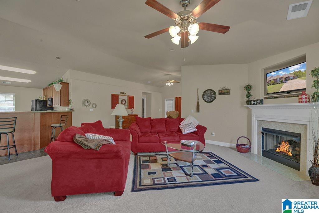 605 Hidden Brook Trail Alabaster, AL 35114 - Photo 3 of 10