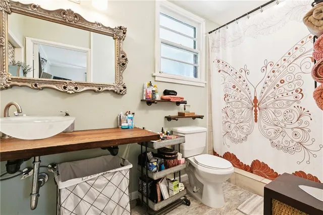 $224,500 | 225 St Rose Avenue, St. Rose, LA 70087