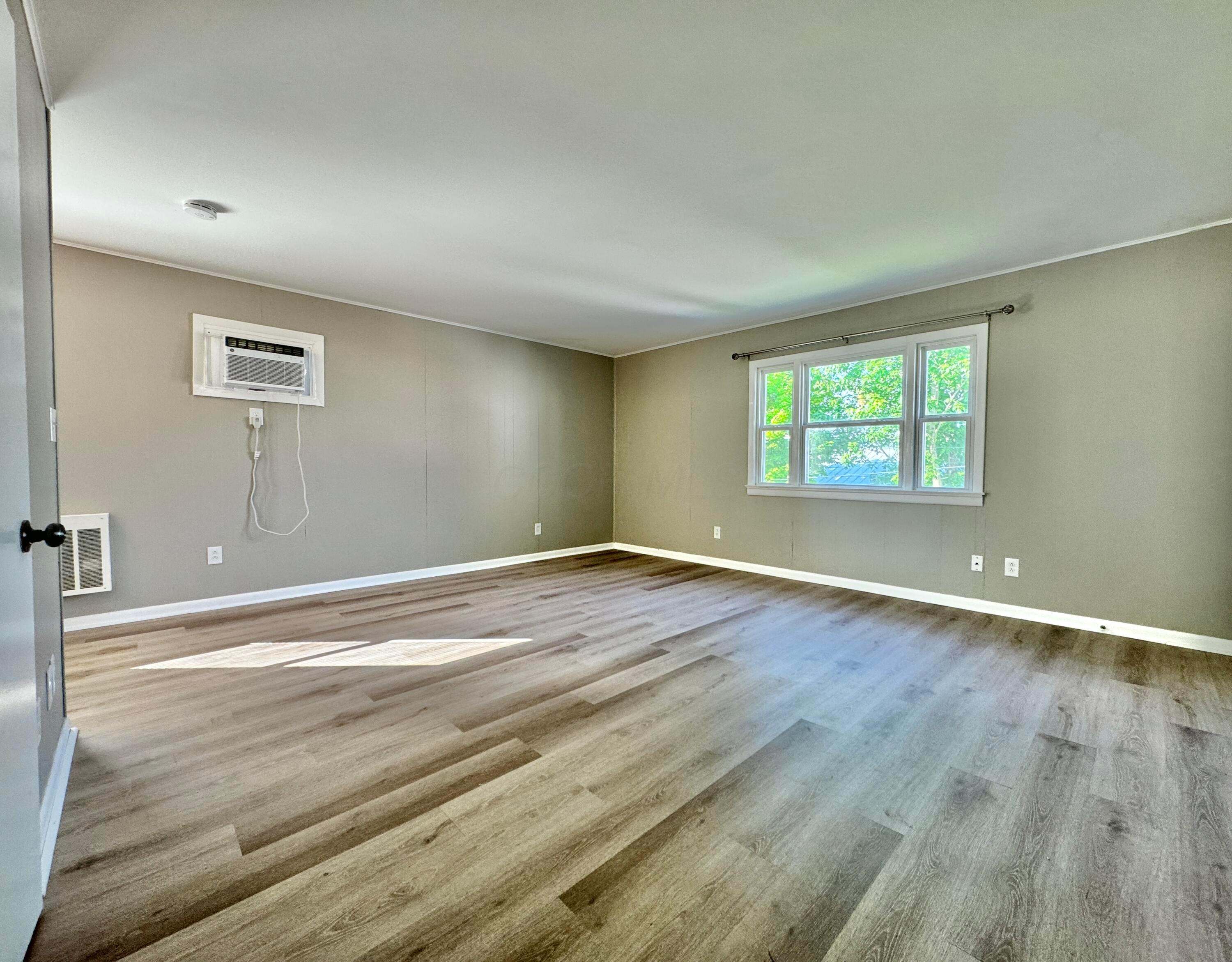 67 East High Street London, OH 43140 - Photo 7 of 8