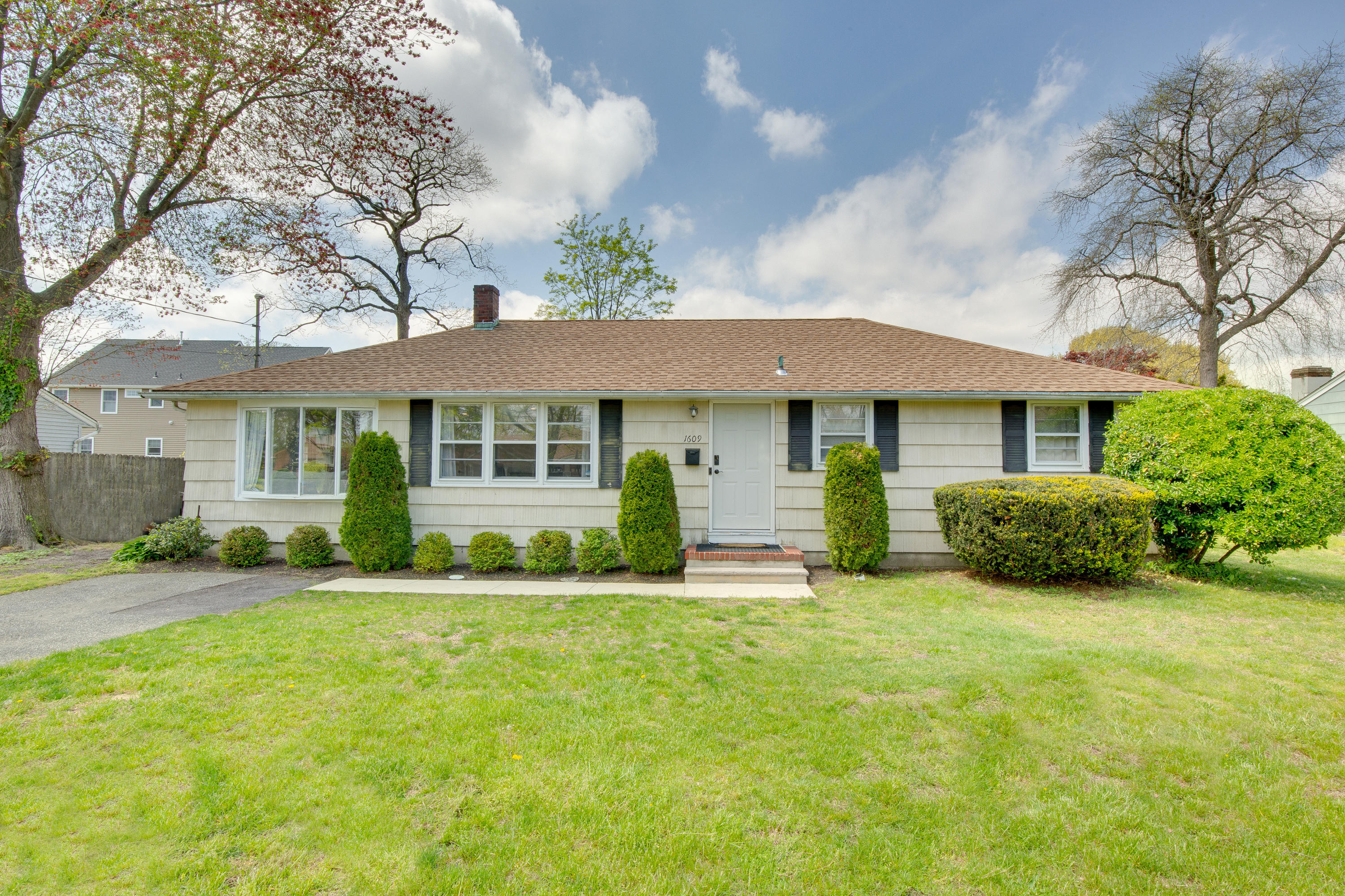 1609 Dorsett Dock Road Point Pleasant, NJ 08742 - Photo 3 of 18 1609 Dorsett Dock Rd (4 of 33)