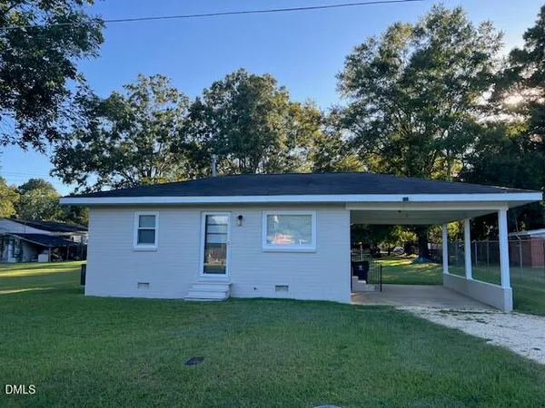 $1,300 | 603 Maple Avenue, Four Oaks, NC 27524