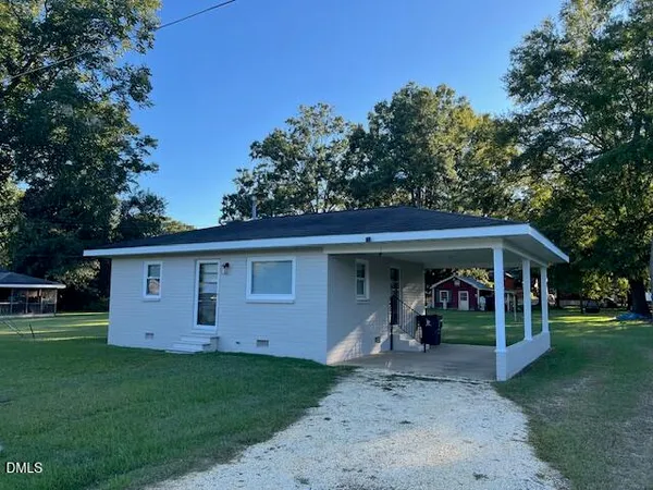 $1,300 | 603 Maple Avenue, Four Oaks, NC 27524