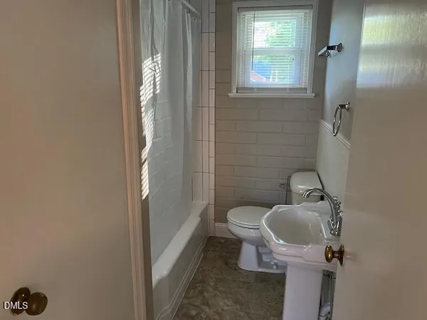 $1,300 | 603 Maple Avenue, Four Oaks, NC 27524