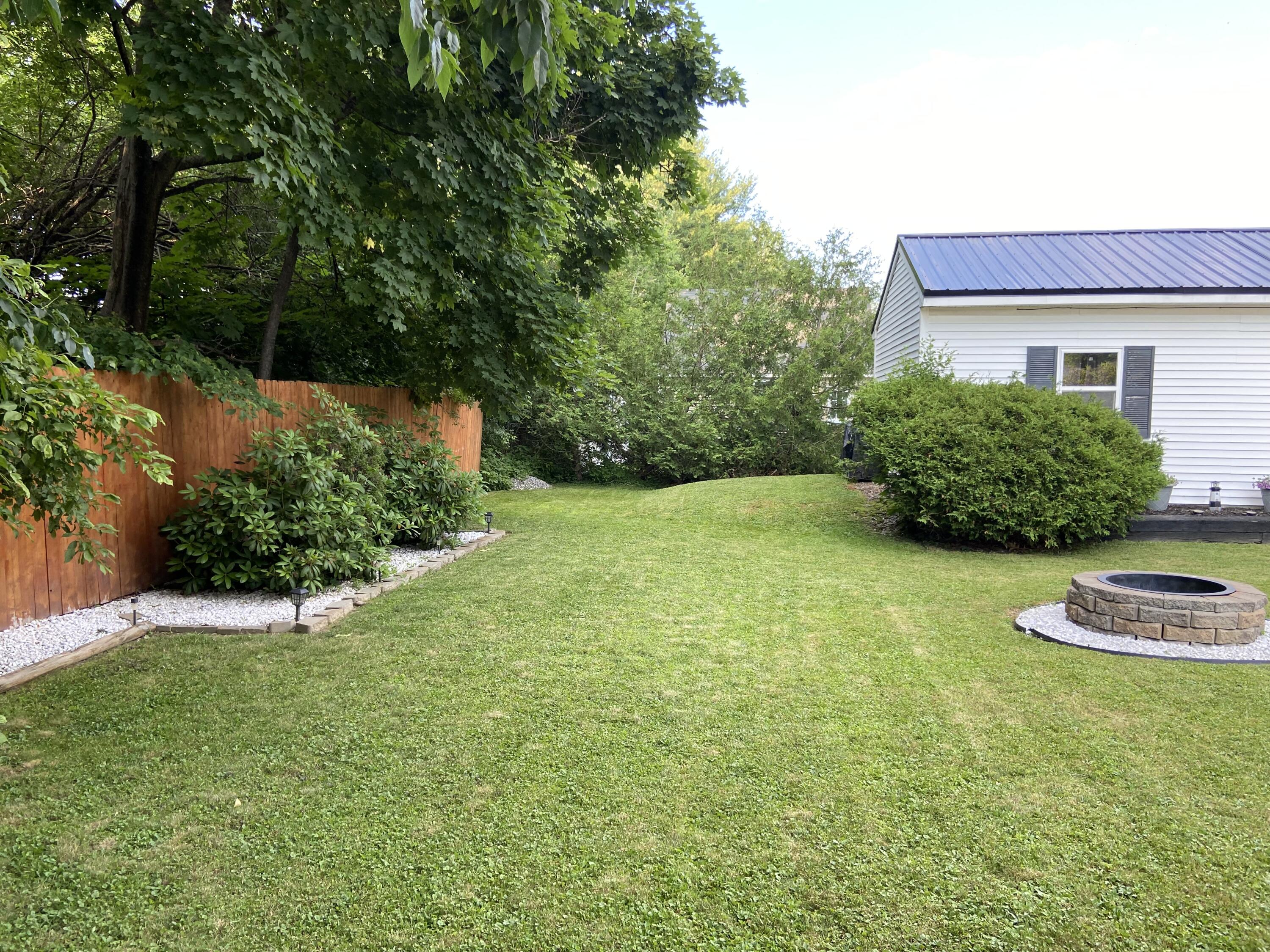 44 Knox Avenue Bangor, ME 04401 - Photo 11 of 37 house 11