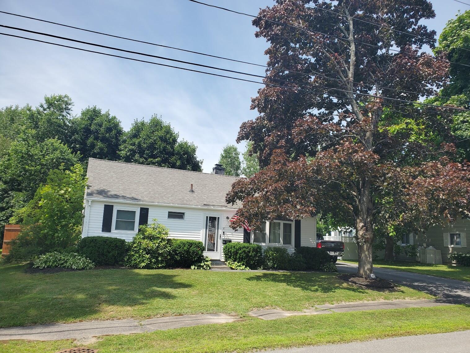 44 Knox Avenue Bangor, ME 04401 - Photo 3 of 37 20240703_135533