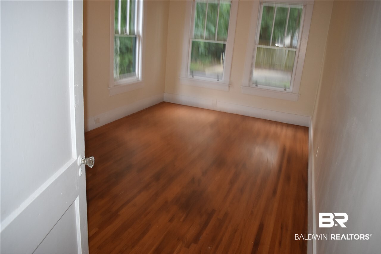 452 Michigan Avenue Mobile, AL 36604 - Photo 11 of 15