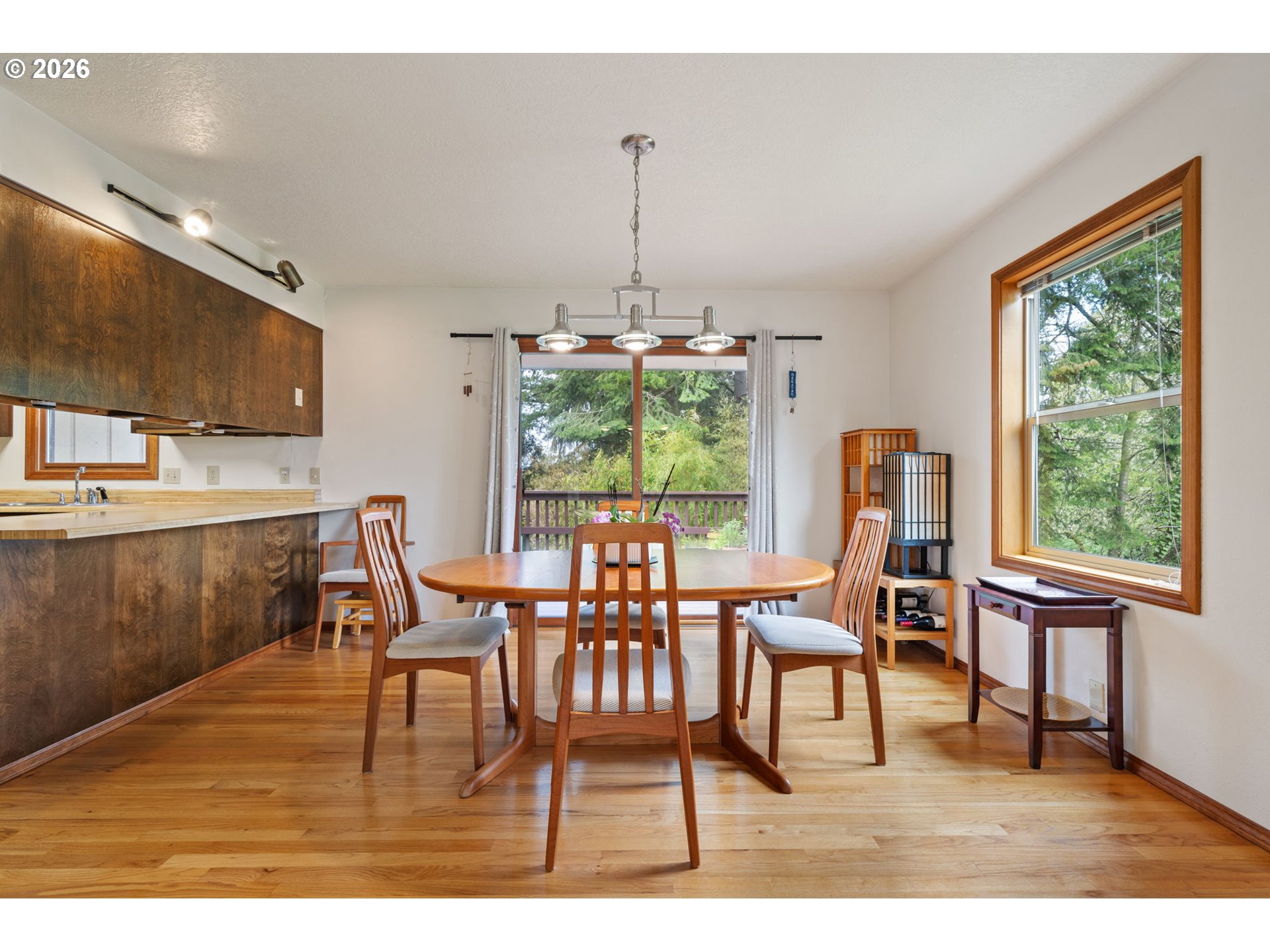 3817 Southwest Baird Street Portland, OR 97219 - Photo 9 of 44