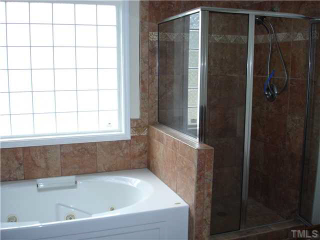 110 Few Circle Durham, NC 27705 - Photo 8 of 12