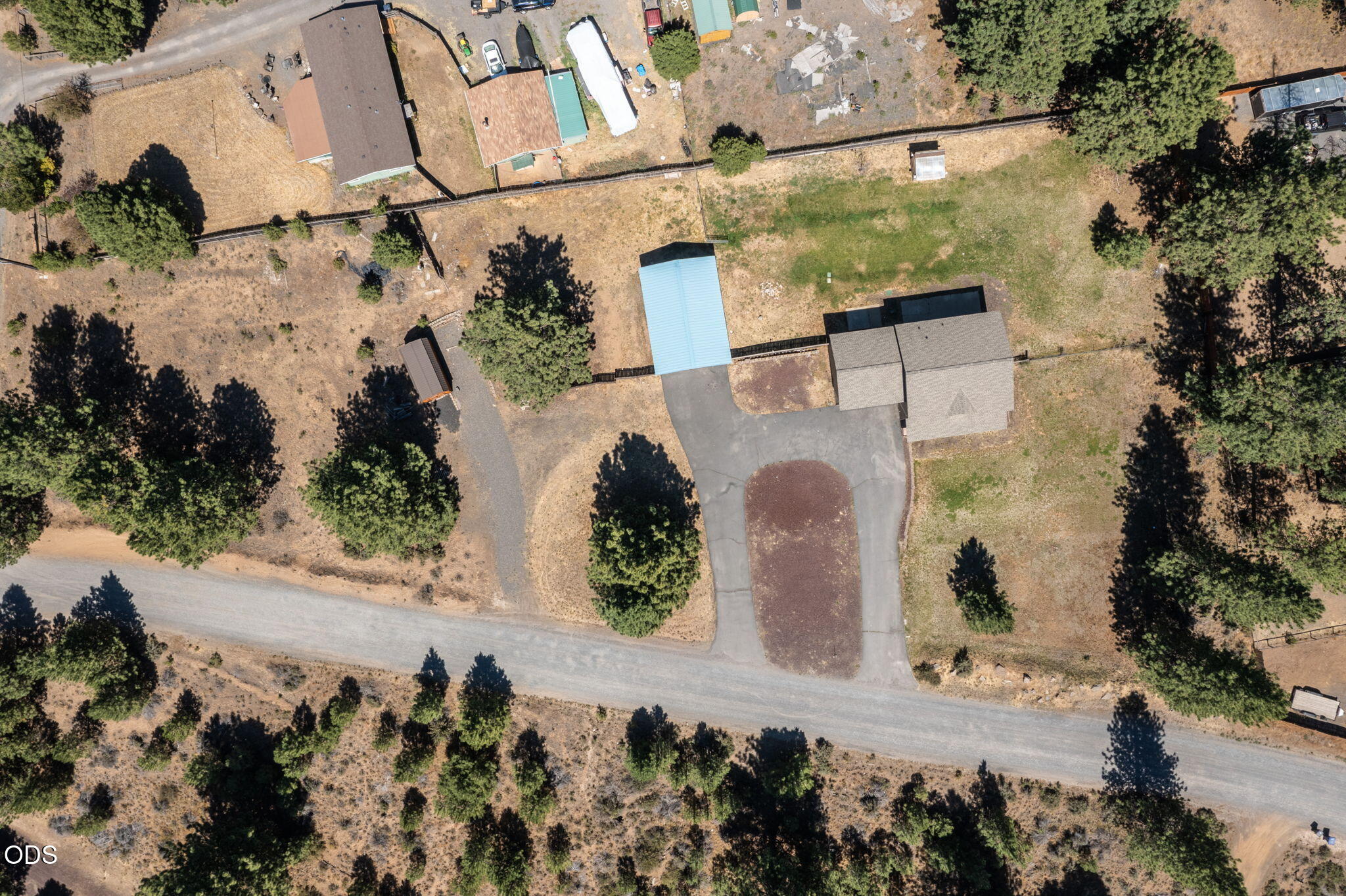 60180 Pawnee Road Bend, OR 97702 - Photo 38 of 53