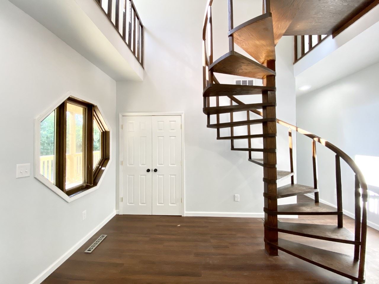 7265 South Mission Road Mount Pleasant, MI 48858 - Photo 6 of 48 1876865-5.JPG