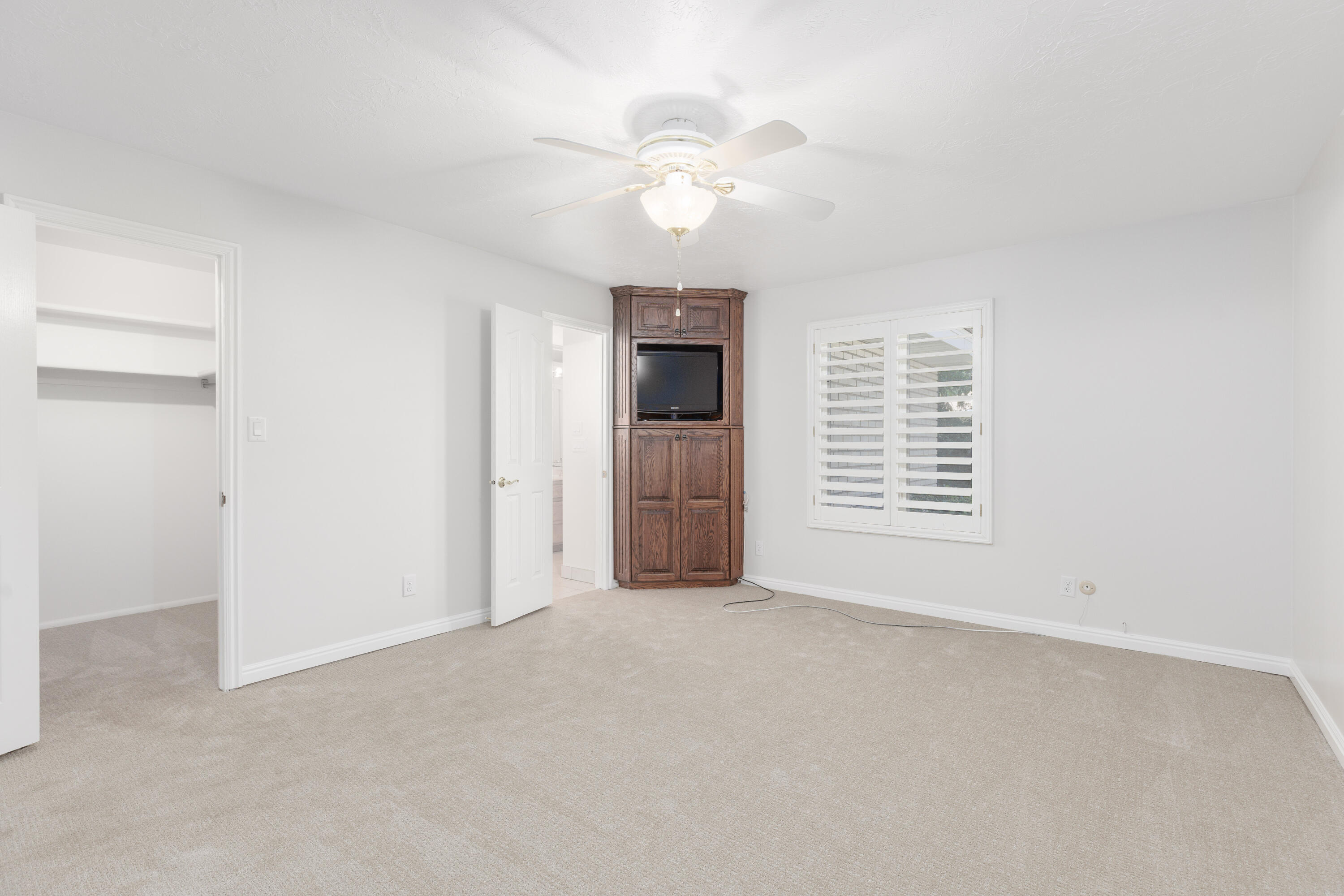 539 Diagonal Street St. George, UT 84770 - Photo 19 of 40 20 - Primary Bedroom