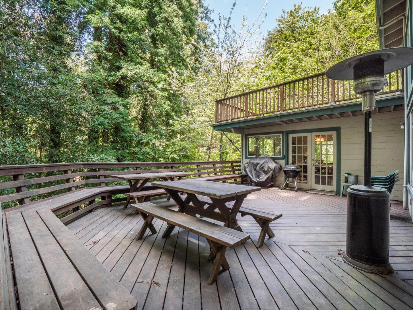 215 Robideaux Road Aptos, CA 95003 - Photo 14 of 55 Gallery Image 14