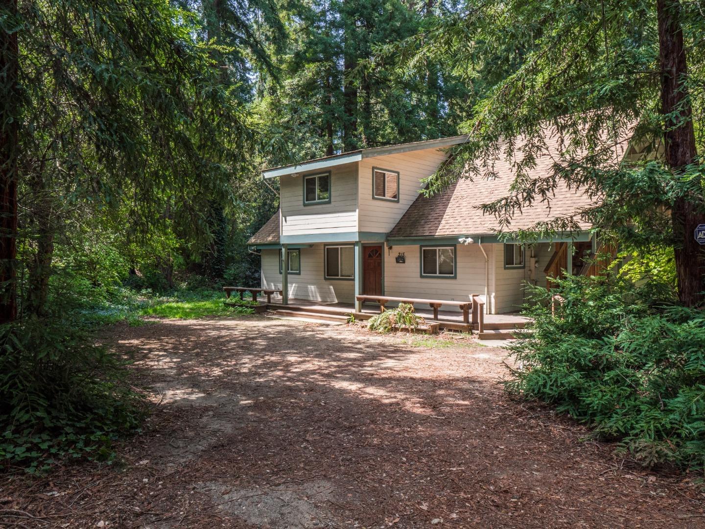 215 Robideaux Road Aptos, CA 95003 - Photo 3 of 55 Gallery Image 3