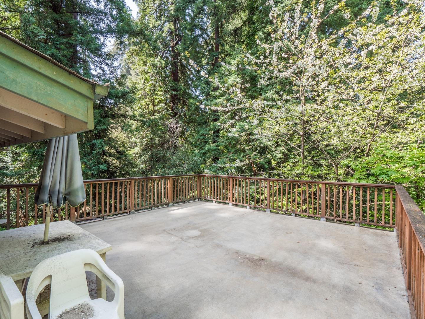 215 Robideaux Road Aptos, CA 95003 - Photo 8 of 55 Gallery Image 8