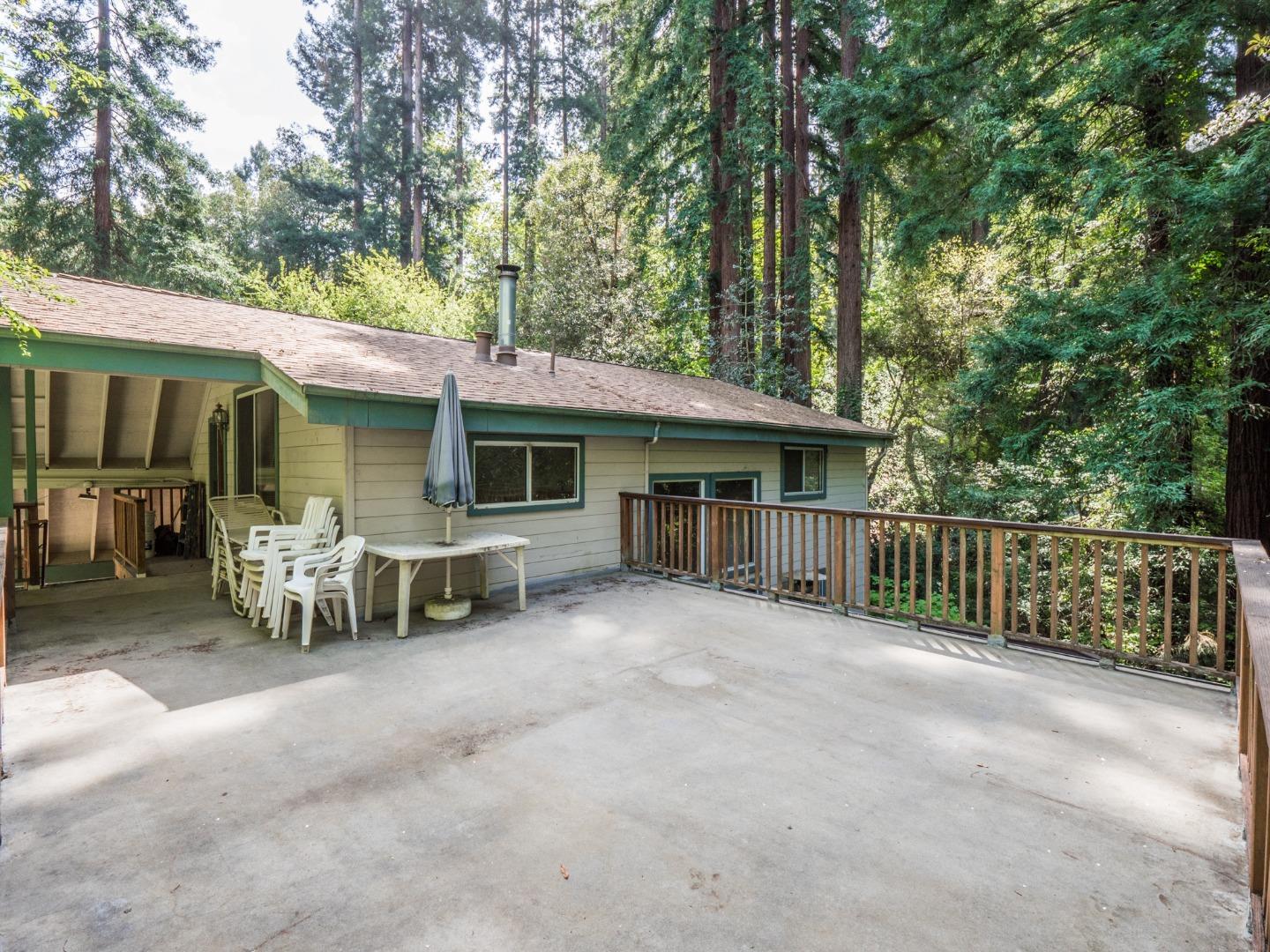 215 Robideaux Road Aptos, CA 95003 - Photo 10 of 55 Gallery Image 10