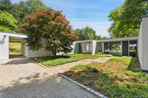 $4,750,000 | 125 Davids Hill Road, Bedford Hills, NY 10507