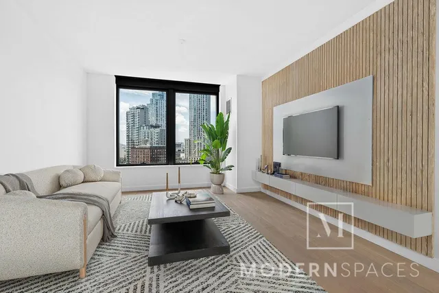 $1,170,000 | 3 Court Square, Unit 910 | Long Island City