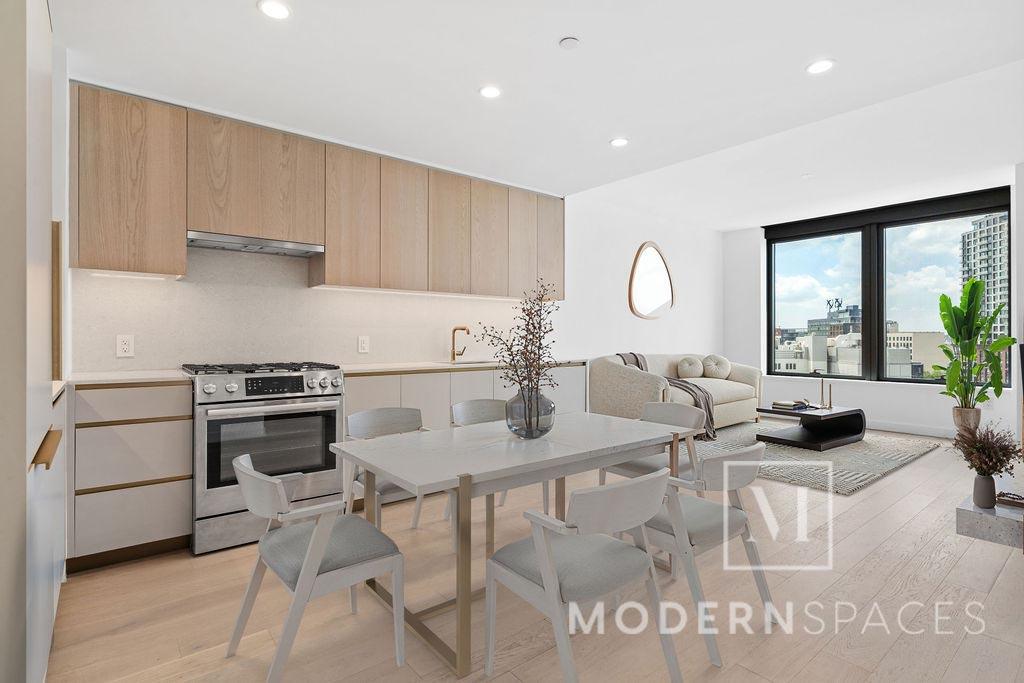 3 Court Square, Unit 910 Queens, NY 11101 - Photo 3 of 18