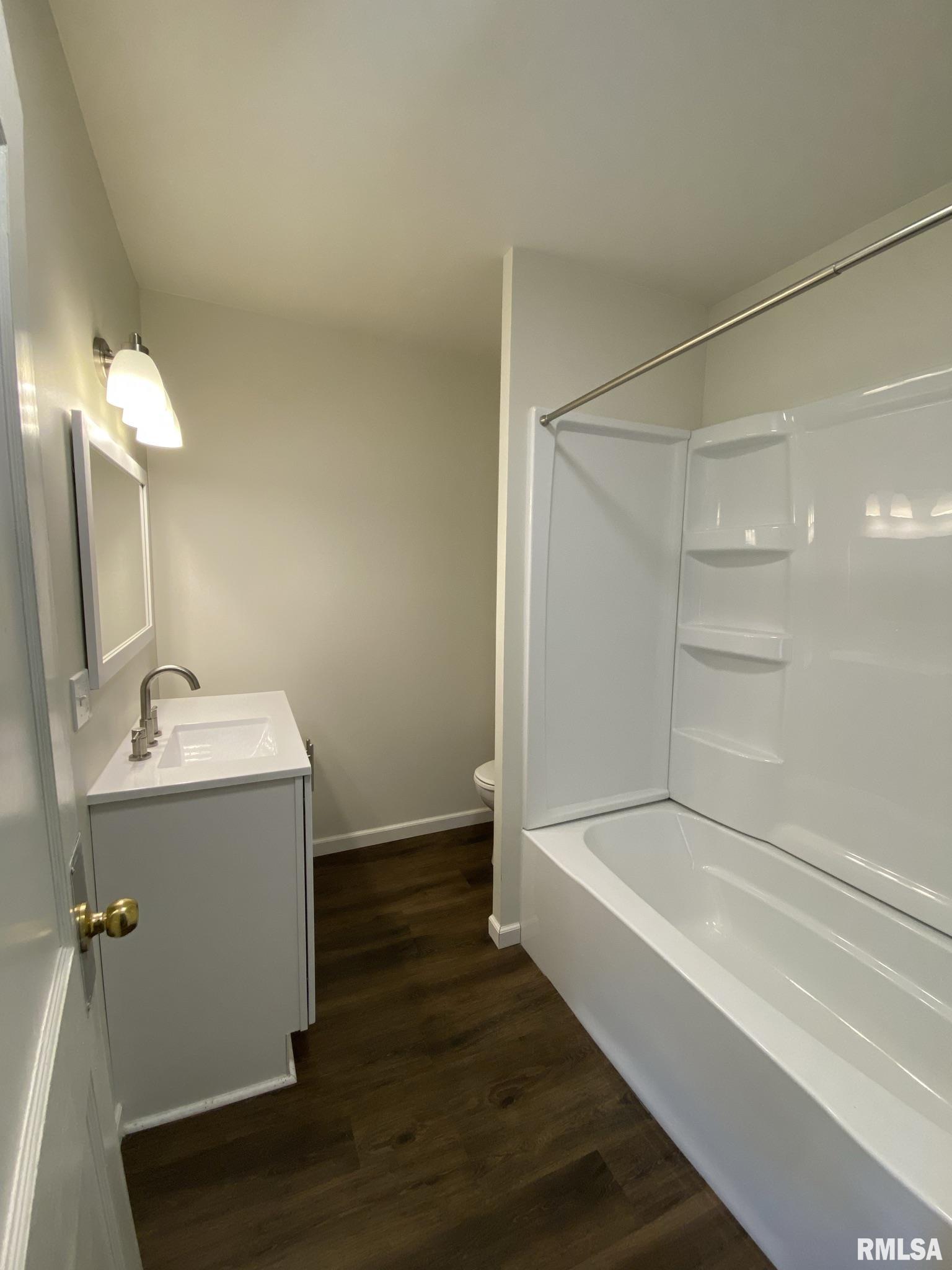 405 West Murray Street Macomb, IL 61455 - Photo 13 of 24