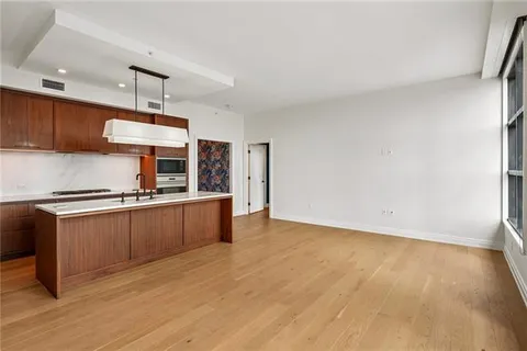 $739,000 | 1001 Julia Street, Unit 5A, New Orleans, LA 70113
