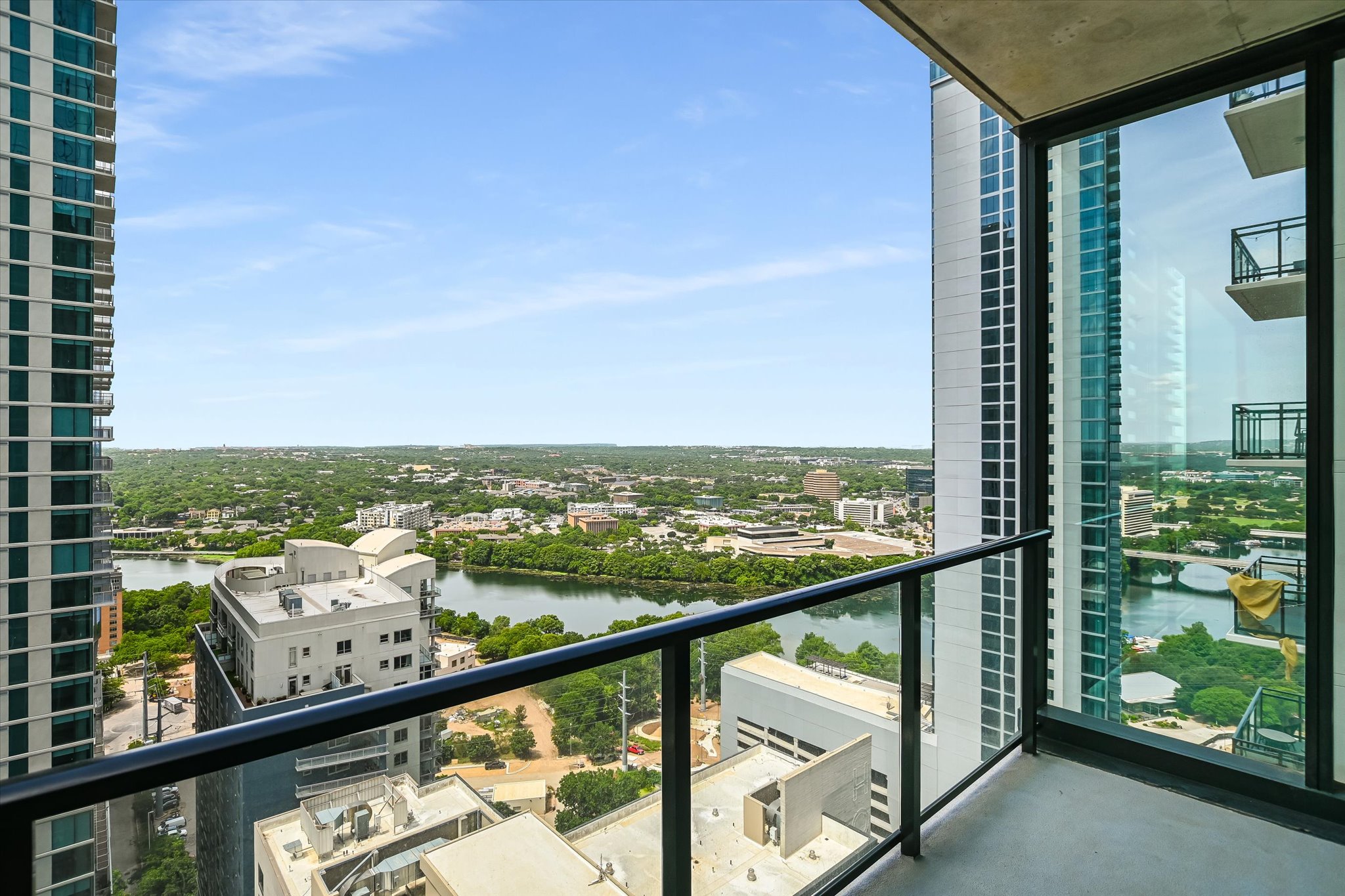610 Davis Street, Unit 2705 Austin, TX 78701 - Photo 1 of 33 a view of city from balcony