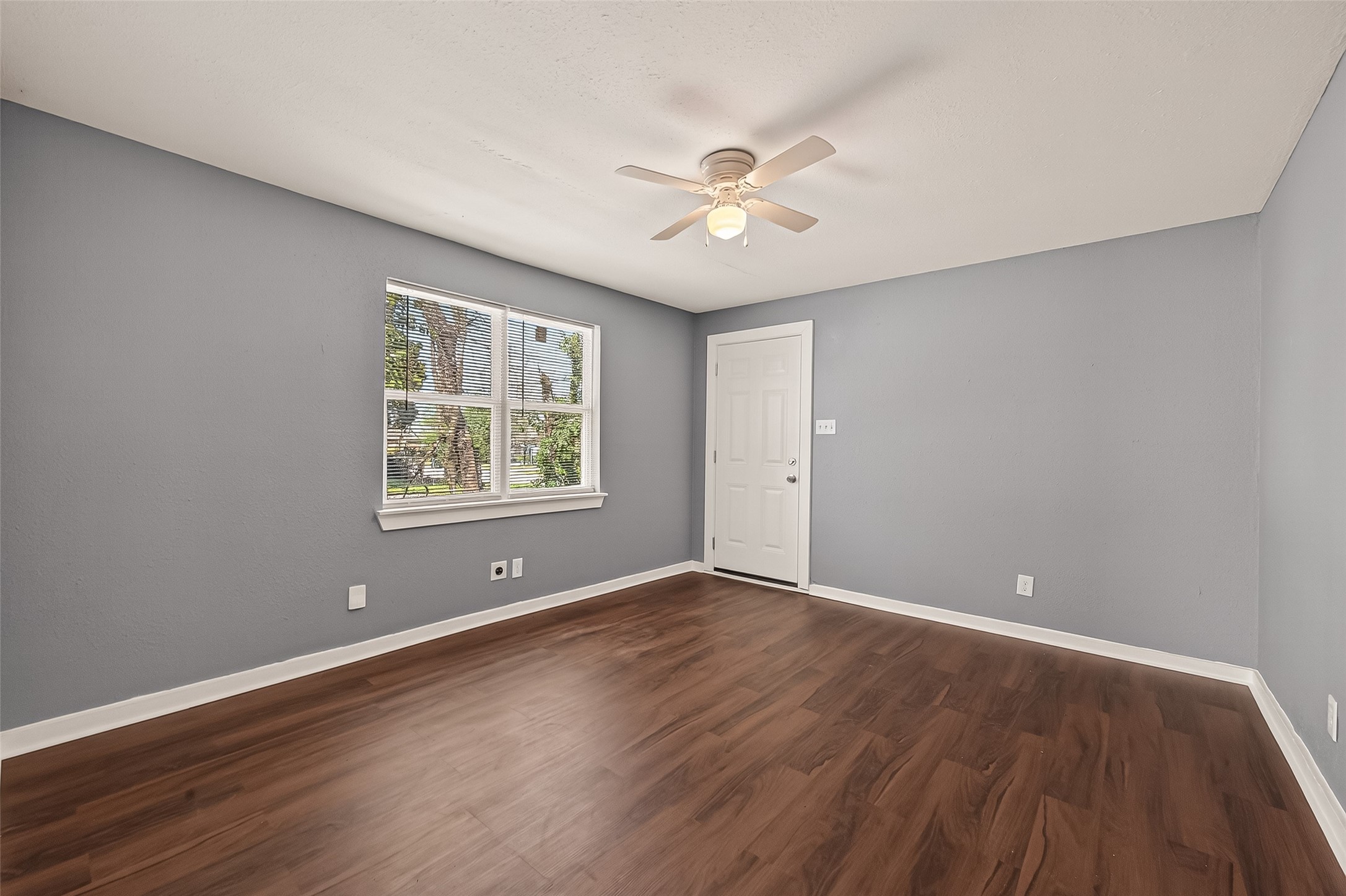 3827 Wayne Street Houston, TX 77026 - Photo 6 of 19