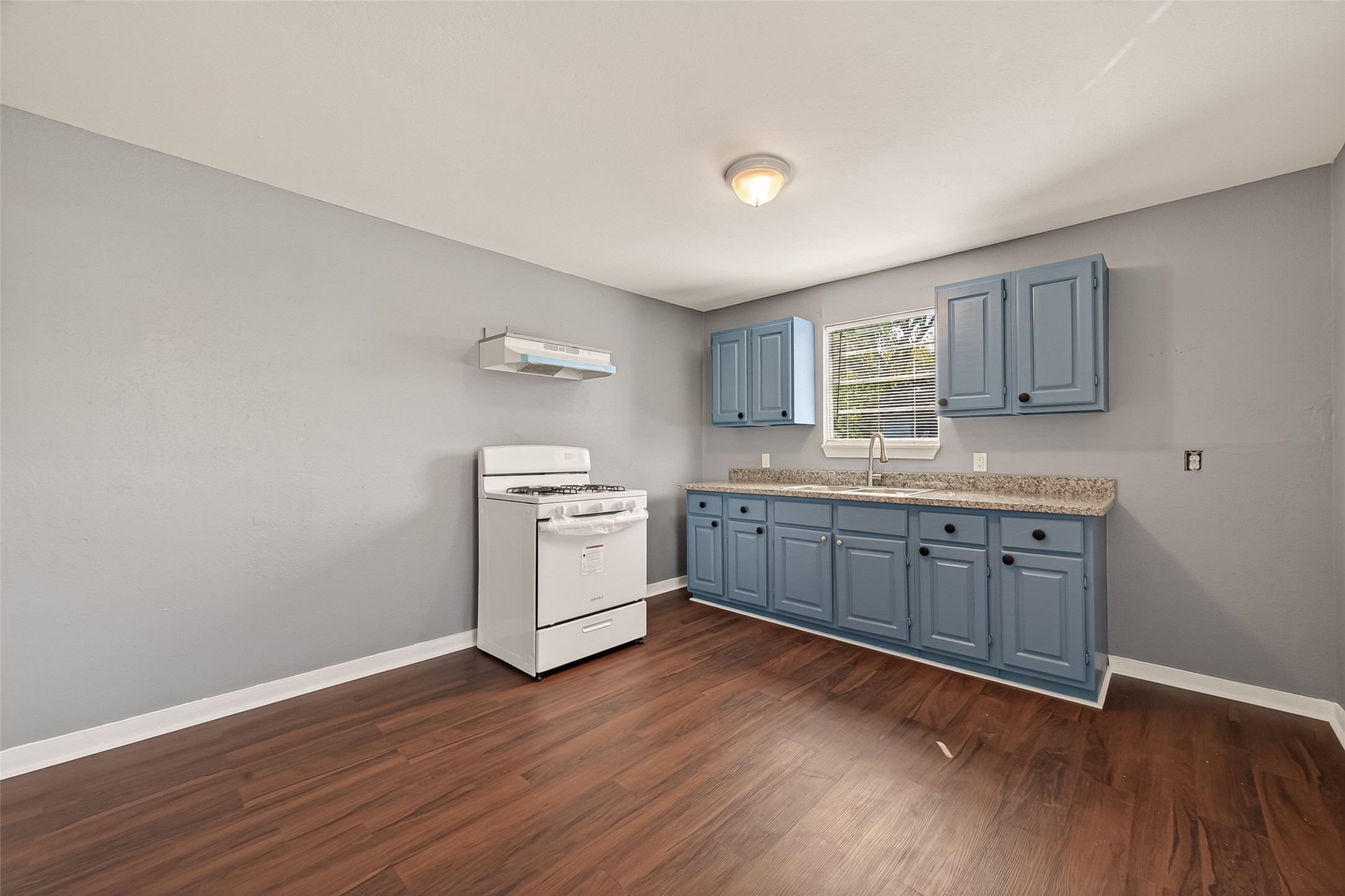 3827 Wayne Street Houston, TX 77026 - Photo 8 of 19