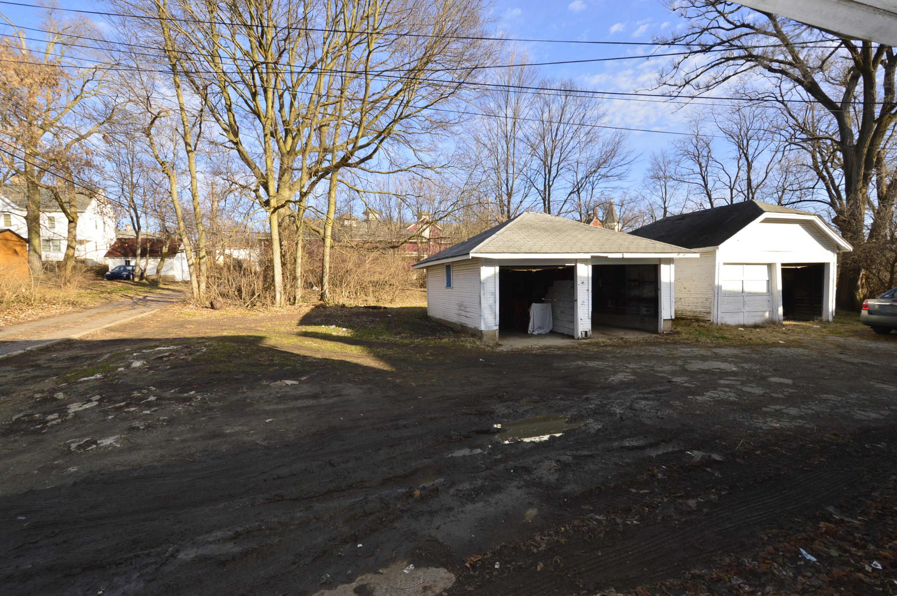 118 East Cecil Street Springfield, OH 45504 - Photo 4 of 38